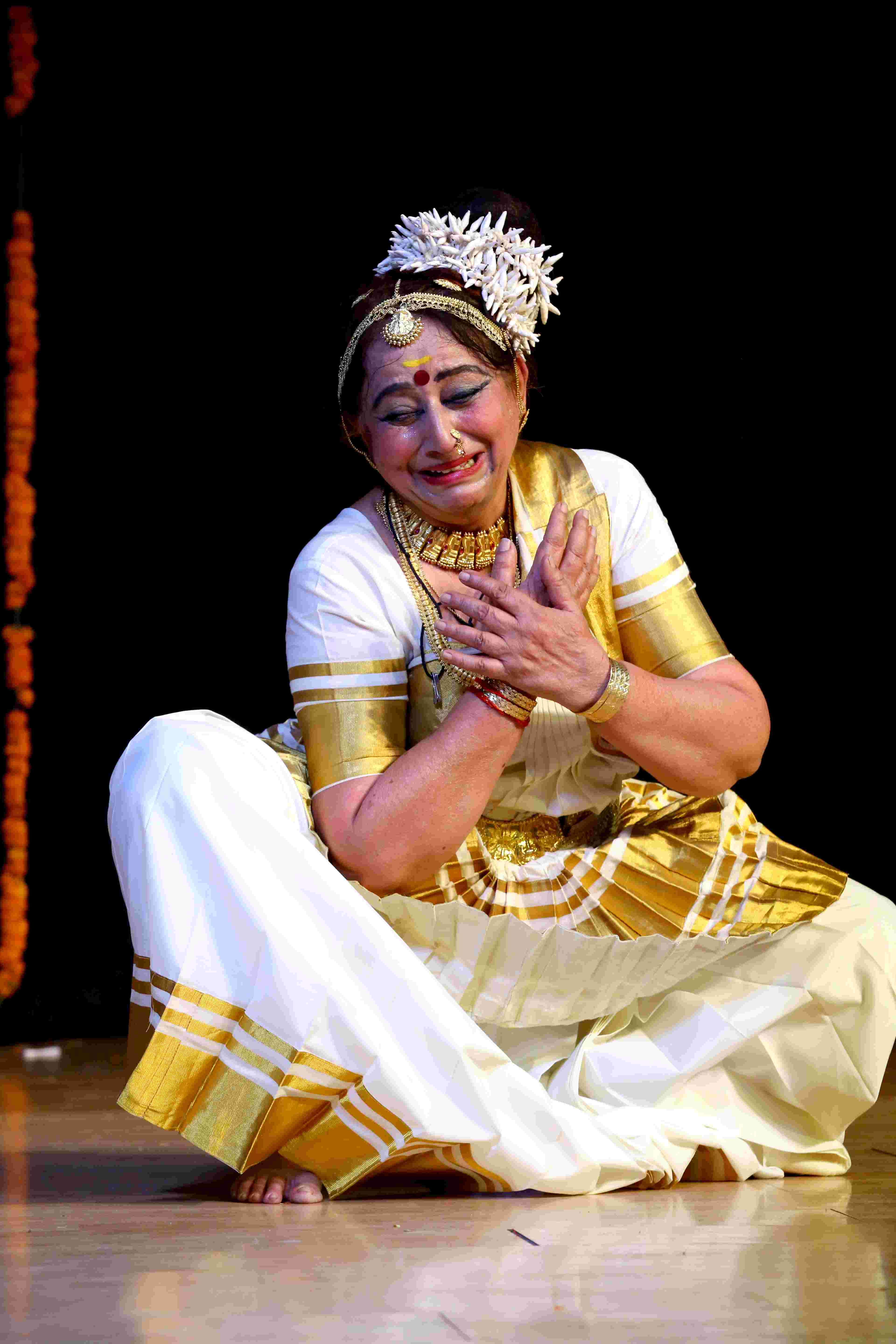 mohiniyattam
